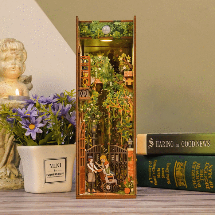 DIY Book Nook - The Secret Garden