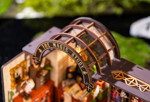 DIY Huisje - The Magic Study met LED verlichting