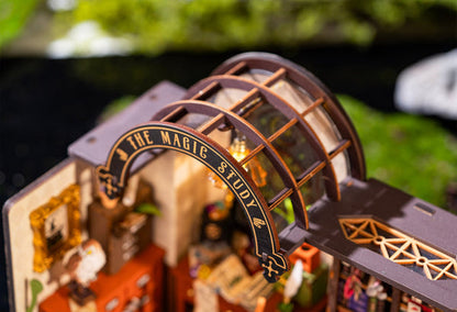 DIY Huisje - The Magic Study met LED verlichting