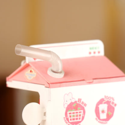 DIY Huisje - Strawberry Milk House