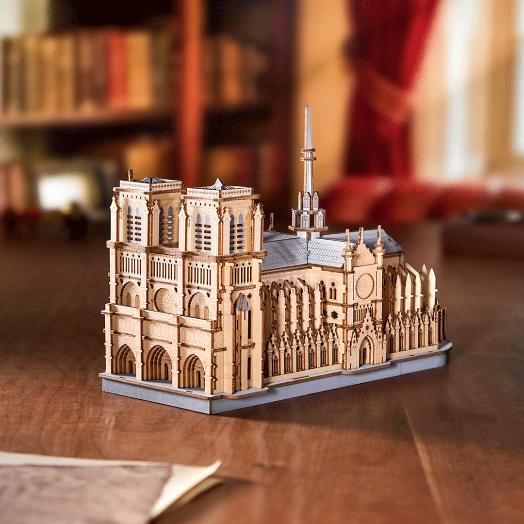 3D DIY Houten Modelbouwpakket - Paris Cathedral