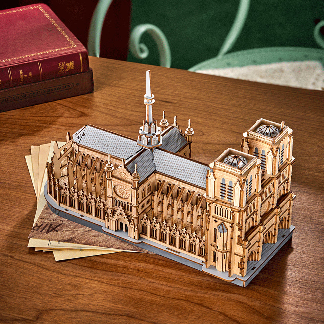 3D DIY Houten Modelbouwpakket - Paris Cathedral