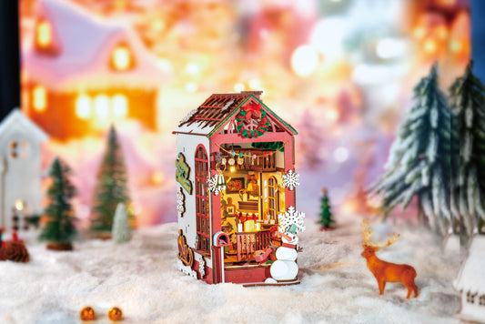 DIY Book Nook - Christmas Indoor Scene