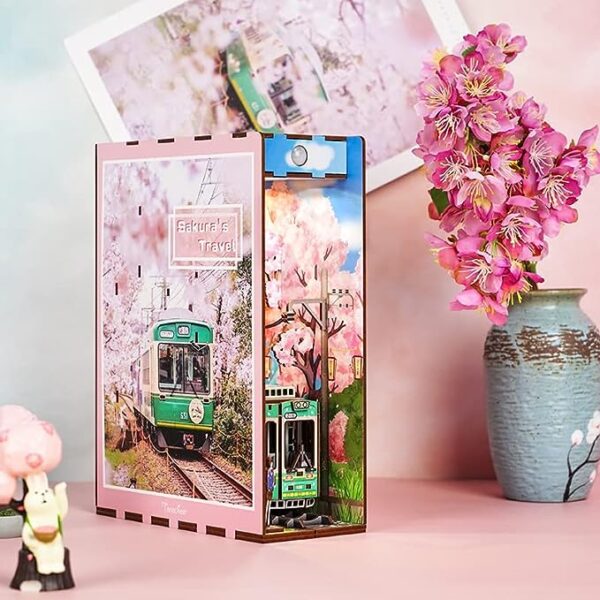 DIY Book Nook - Sakura’s Travel Bookend