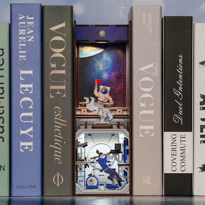 DIY Book Nook - Space Station